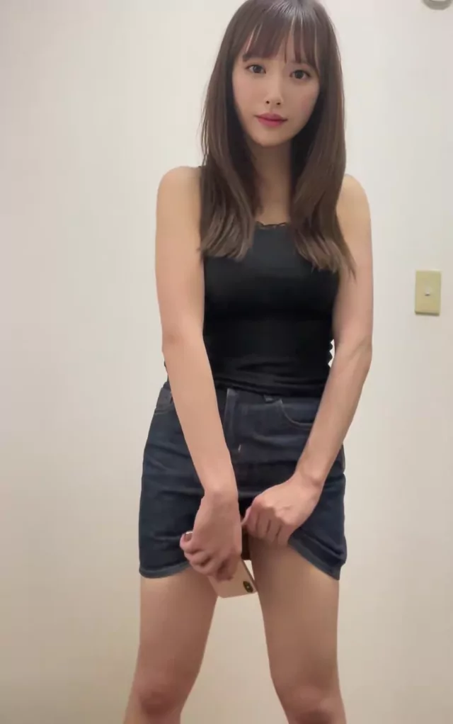 @amam_enaya 美少女 露出 激シコ 裏アカ動画 @amam_enaya の投稿動画 シーン4