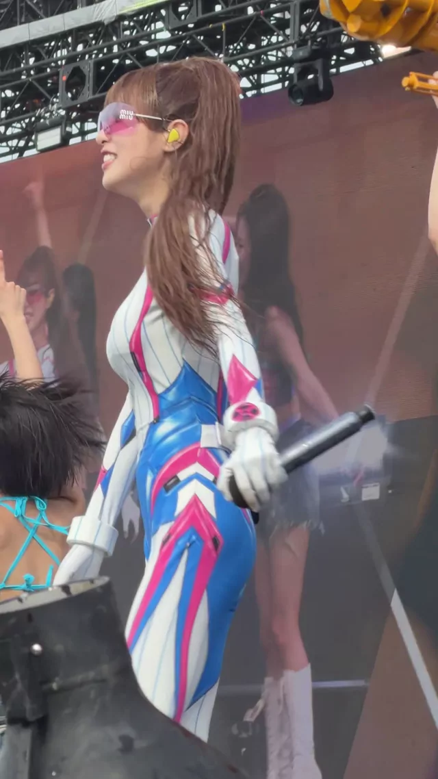@yenapix 人妻 コスプレ リアル X動画 @yenapix の投稿動画 シーン8