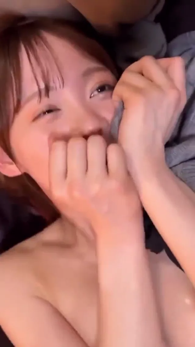 @nakameru4 美少女 露出 リアル X動画 @nakameru4 の投稿動画 シーン1