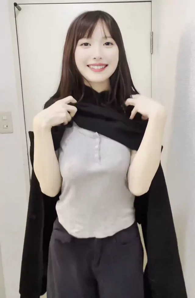 @amam_enaya 素人 露出 完全素人 SNS流出動画 @amam_enaya の投稿動画 シーン2