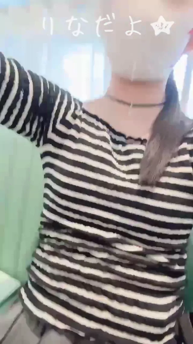 @rina_re2 清楚系 フェラ 完全素人 裏アカ動画 @rina_re2 の投稿動画 シーン9