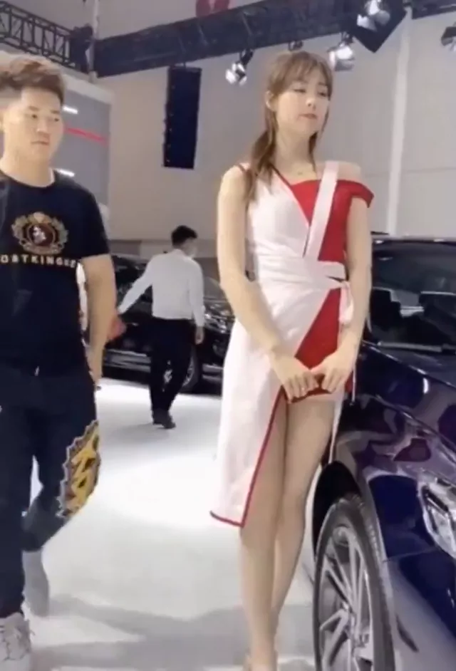 パイパン 潮吹き 過激 Twitterエロ動画 パイパン 潮吹き 過激 Twitterエロ動画 シーン1