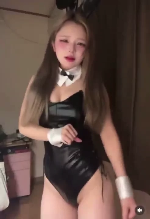 @r4u2wt 素人 ハメ撮り 高画質 投稿エロ動画 @r4u2wt の投稿動画 シーン9