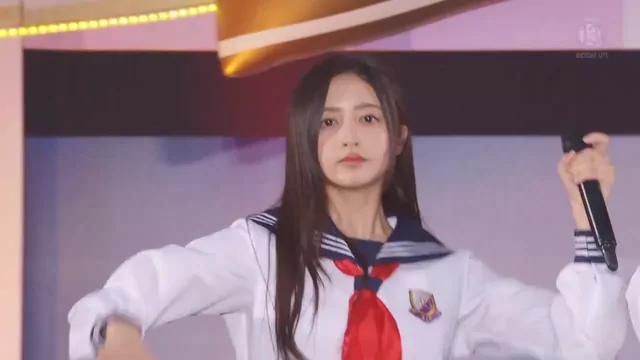 @hivision21 美人OL 騎乗位 話題 X動画 @hivision21 の投稿動画 シーン8