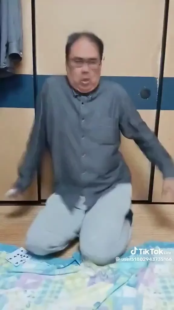 @tagyoulaw_0716 スレンダー 流出 完全素人 Twitterエロ動画 @tagyoulaw_0716 の投稿動画 シーン4