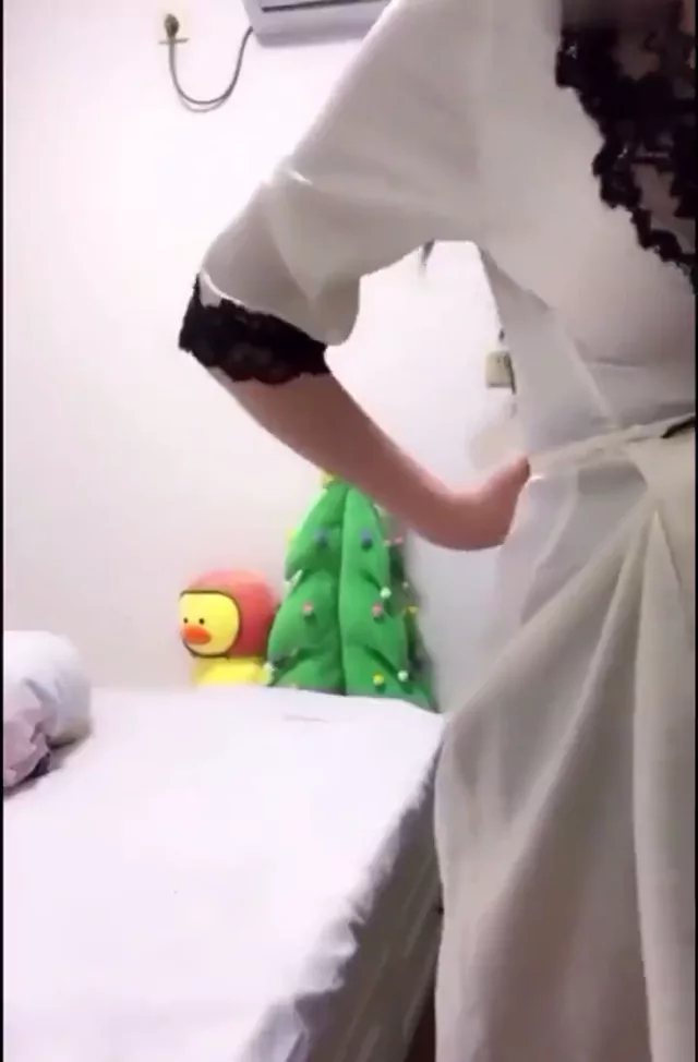 @yumekawa8_ 人妻 流出 高画質 SNS流出動画 @yumekawa8_ の投稿動画 シーン4