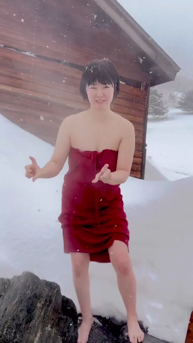 @shizukachan0701 スレンダー 騎乗位 必見 投稿エロ動画 今日は雨の日曜日ですね 寒暖差で体調崩さない シーン2