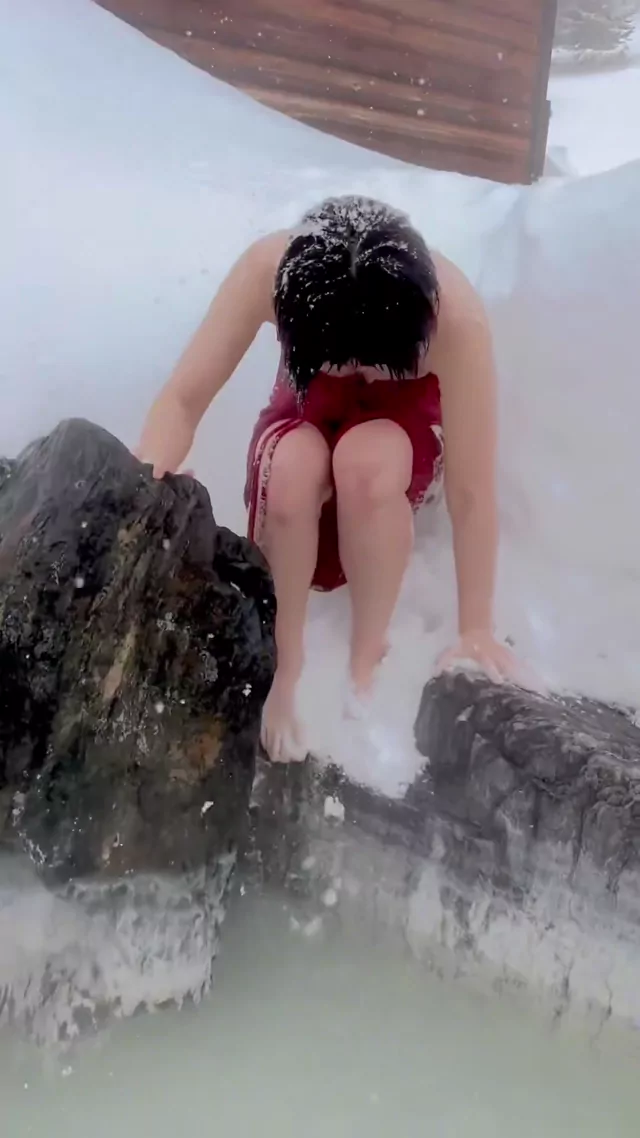@shizukachan0701 スレンダー 騎乗位 必見 投稿エロ動画 今日は雨の日曜日ですね 寒暖差で体調崩さない シーン7