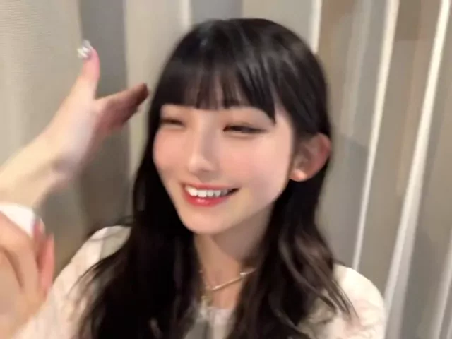 @suzuki_hitomi_ 清楚系 中出し 神回 投稿エロ動画 ちーたん！お誕生日おめでとう 魅力たっぷりなちー シーン8