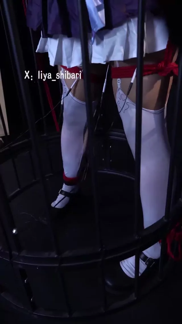 @liya_shibari 美人OL フェラ 過激 Twitterエロ動画 @liya_shibari の投稿動画 シーン9