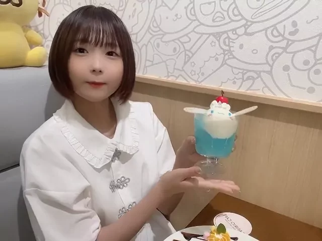 美人OL コスプレ 必見 SNS流出動画 美人OL コスプレ 必見 SNS流出動画 シーン3