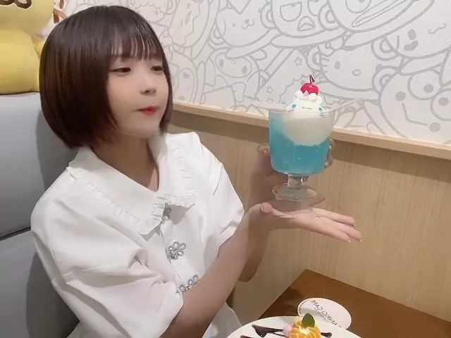 美人OL コスプレ 必見 SNS流出動画 美人OL コスプレ 必見 SNS流出動画 シーン4