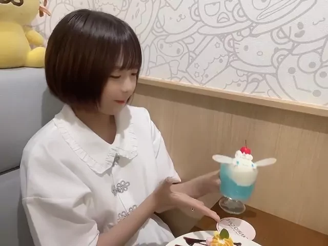 美人OL コスプレ 必見 SNS流出動画 美人OL コスプレ 必見 SNS流出動画 シーン5