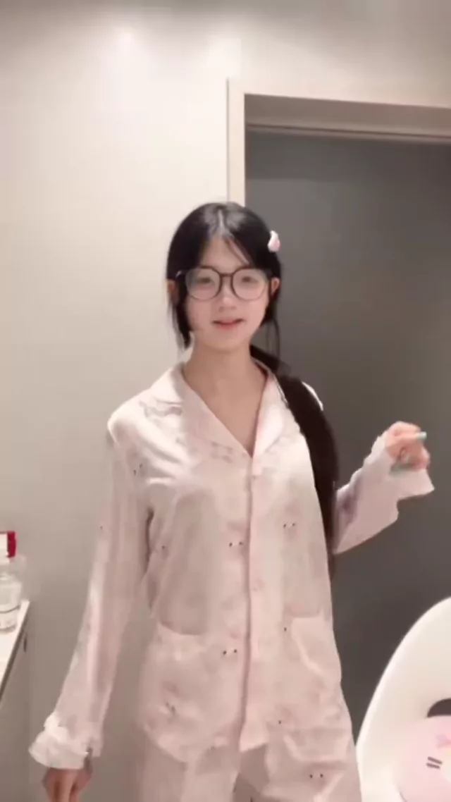 @aip16666 素人 個人撮影 最新 裏アカ動画 @aip16666 の投稿動画 シーン2