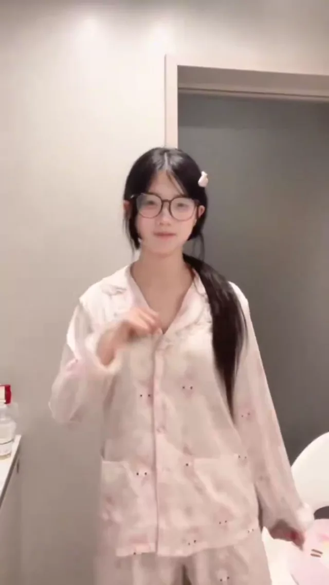 @aip16666 素人 個人撮影 最新 裏アカ動画 @aip16666 の投稿動画 シーン3