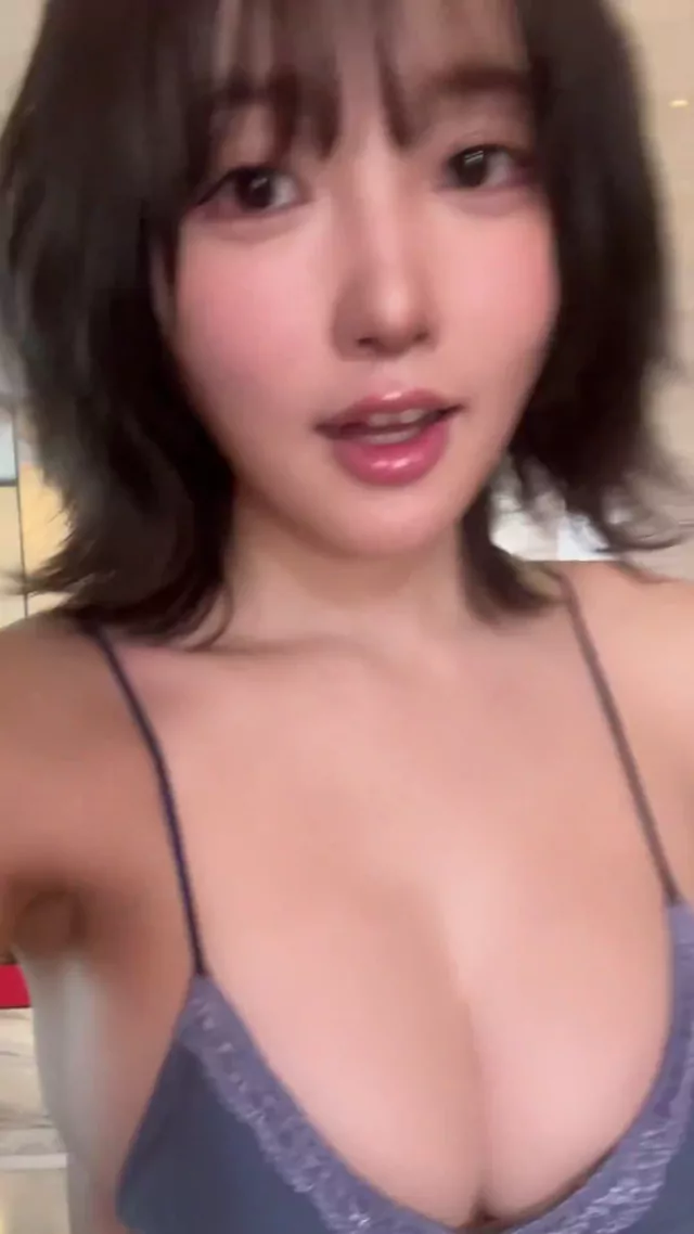@oguazu_ 美人OL 流出 リアル X動画 髪の毛ふわふわにしてもらいました シーン5