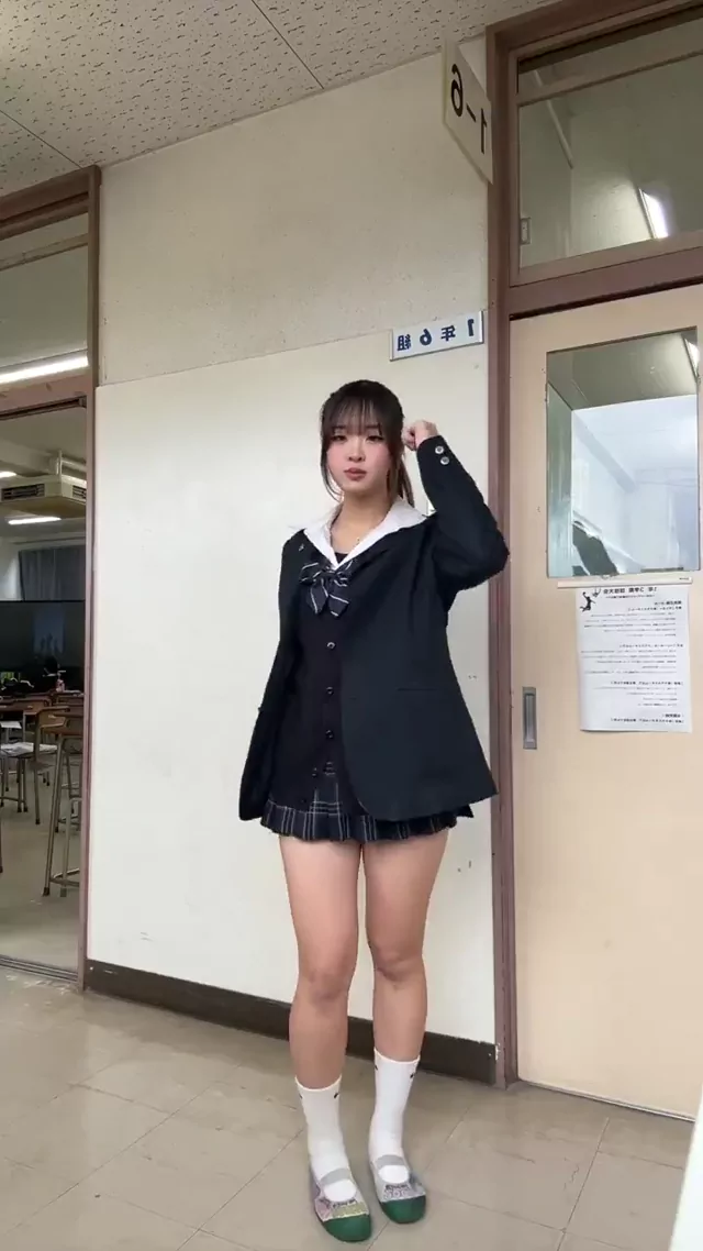 人妻 露出 厳選 SNS流出動画 人妻 露出 厳選 SNS流出動画 シーン10