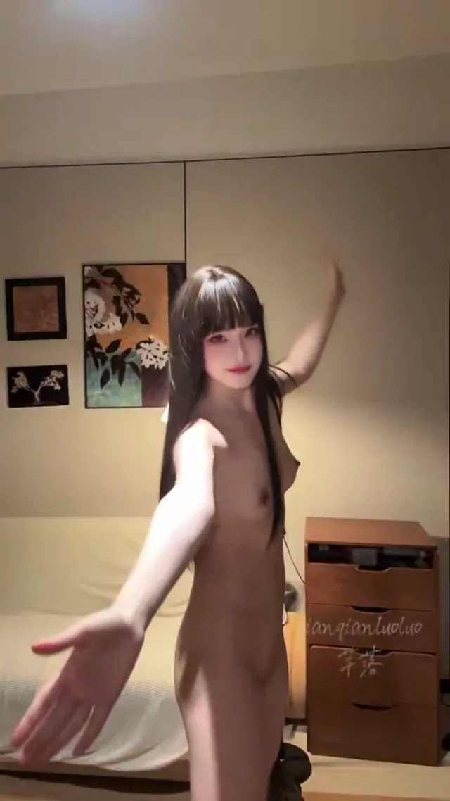 @qianqianluoluo 清楚系 フェラ 激シコ 投稿エロ動画 饭后来一段宅舞 シーン10