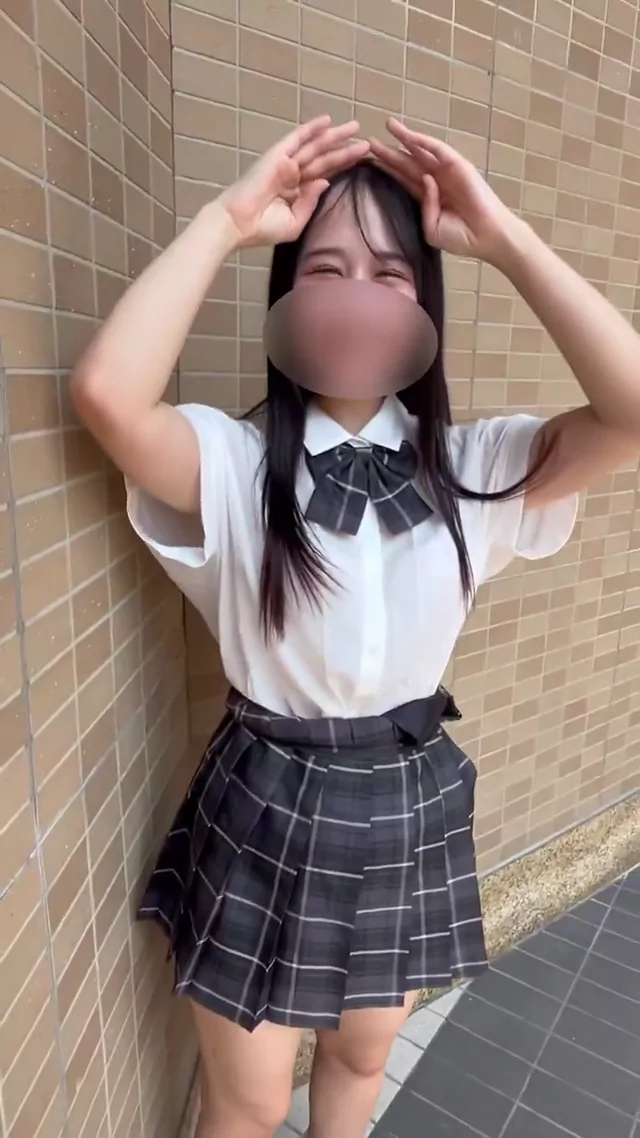 @fanzavv 人妻 オナニー 必見 裏アカ動画 @fanzavv の投稿動画 シーン6