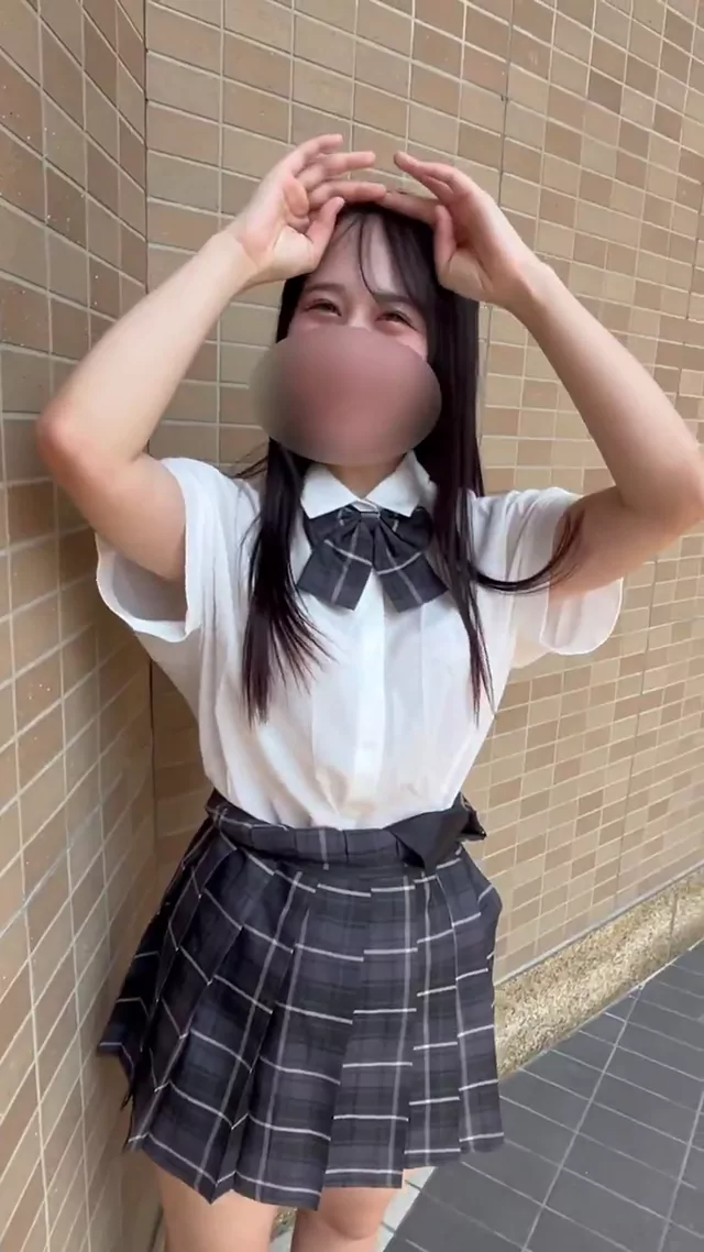 @fanzavv 人妻 オナニー 必見 裏アカ動画 @fanzavv の投稿動画 シーン7