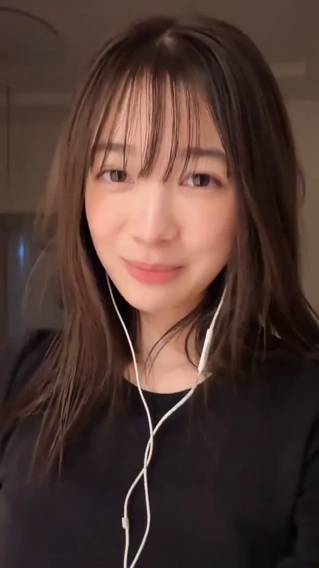 @imamoriukyo 美人OL コスプレ 話題 X動画 スマホに保存していた画像や動画がほとんど消えてしまっ シーン1