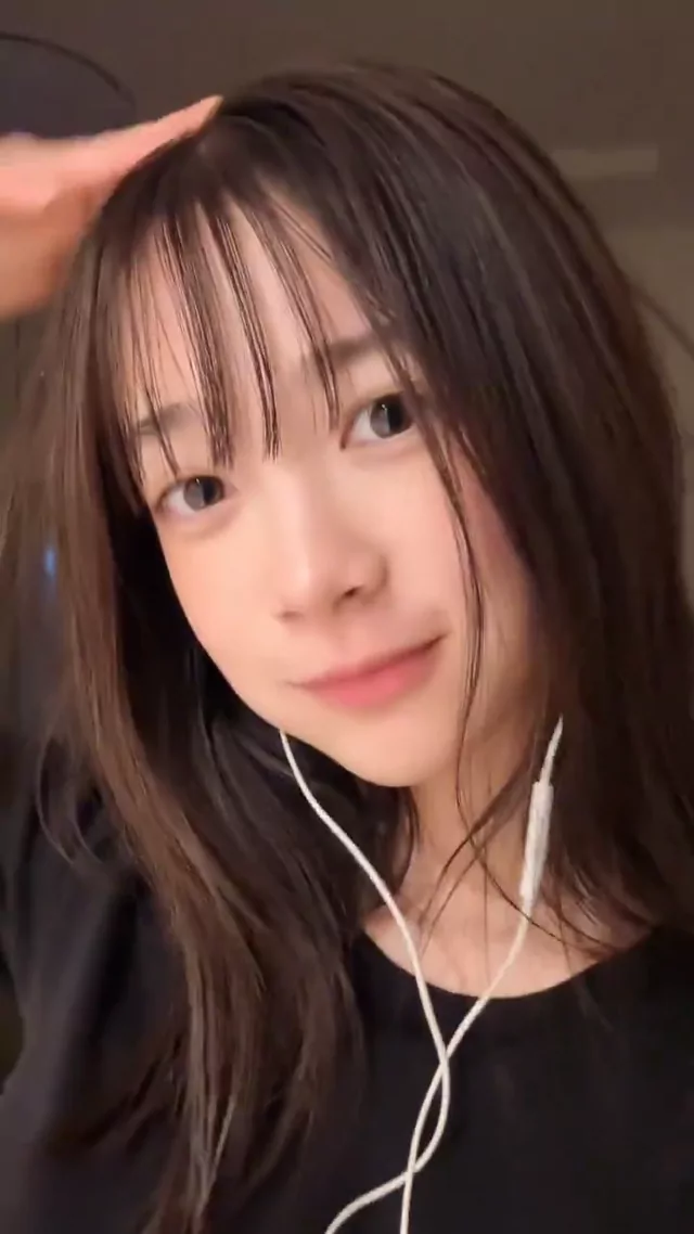 @imamoriukyo 美人OL コスプレ 話題 X動画 スマホに保存していた画像や動画がほとんど消えてしまっ シーン4