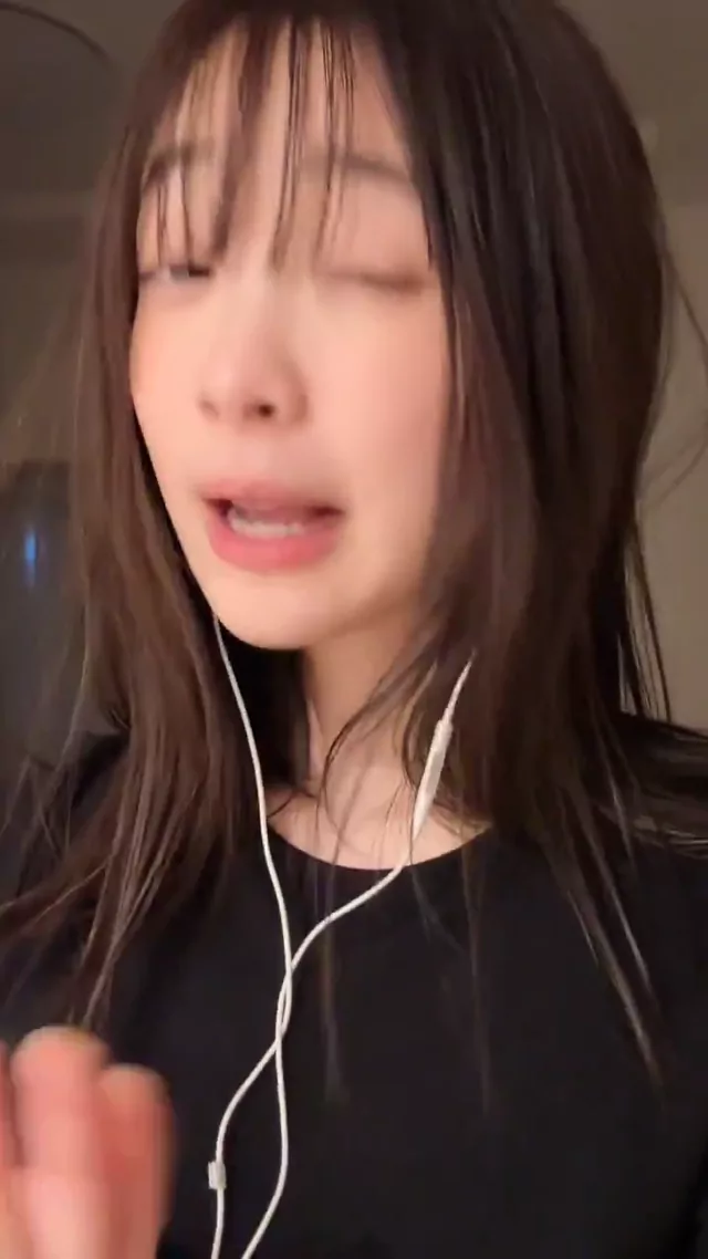 @imamoriukyo 美人OL コスプレ 話題 X動画 スマホに保存していた画像や動画がほとんど消えてしまっ シーン10
