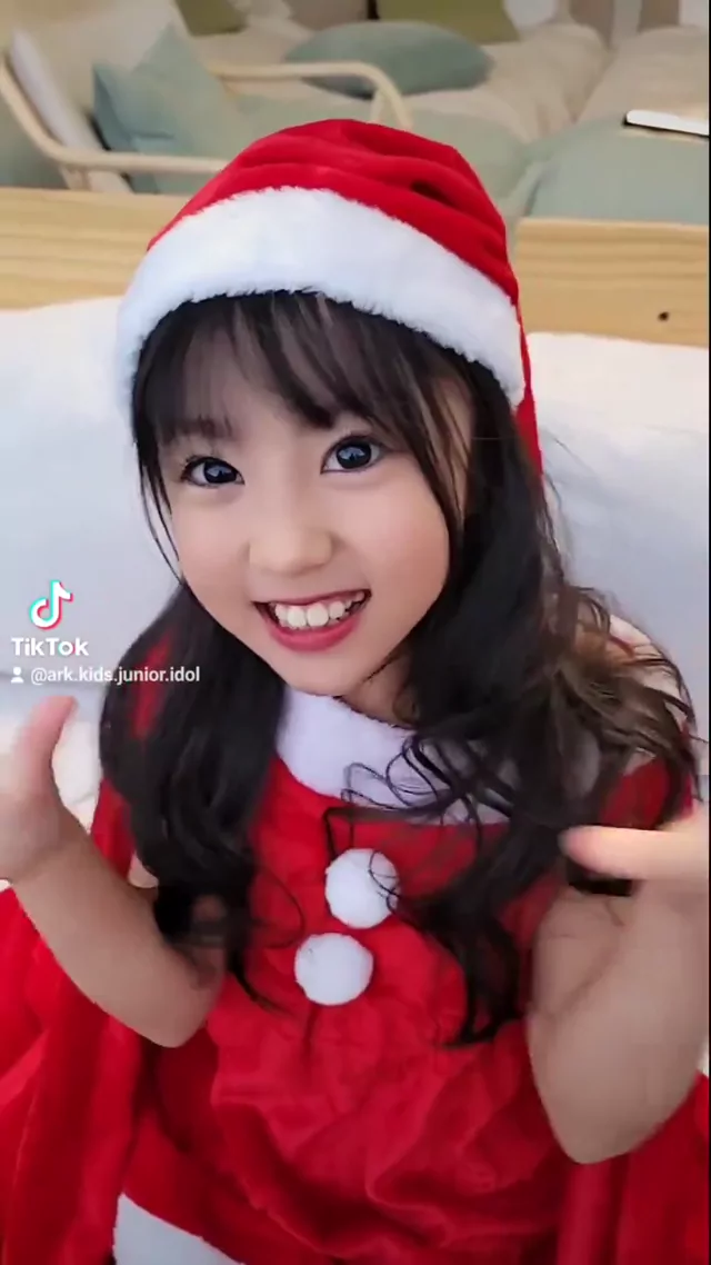 @Skysunny33R 人妻 騎乗位 必見 SNS流出動画 @Skysunny33R の投稿動画 シーン3