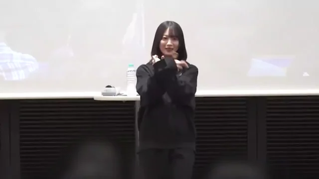@jessiane2030 美人OL コスプレ 必見 投稿エロ動画 @jessiane2030 の投稿動画 シーン4