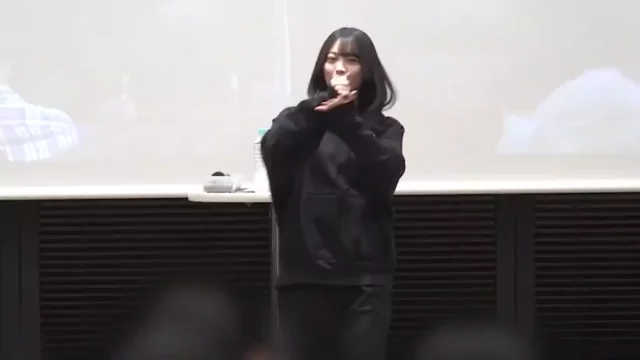 @jessiane2030 美人OL コスプレ 必見 投稿エロ動画 @jessiane2030 の投稿動画 シーン6
