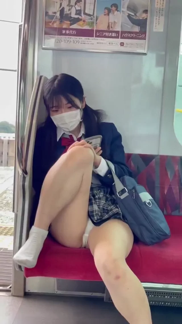 @cameroncas23556 巨乳 コスプレ 完全素人 SNS流出動画 @cameroncas23556 の投稿動画 シーン7