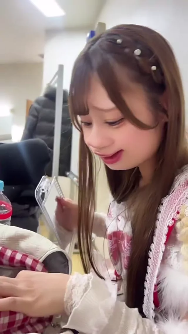 @nachanosabudayo 清楚系 フェラ 話題 投稿エロ動画 @nachanosabudayo の投稿動画 シーン2