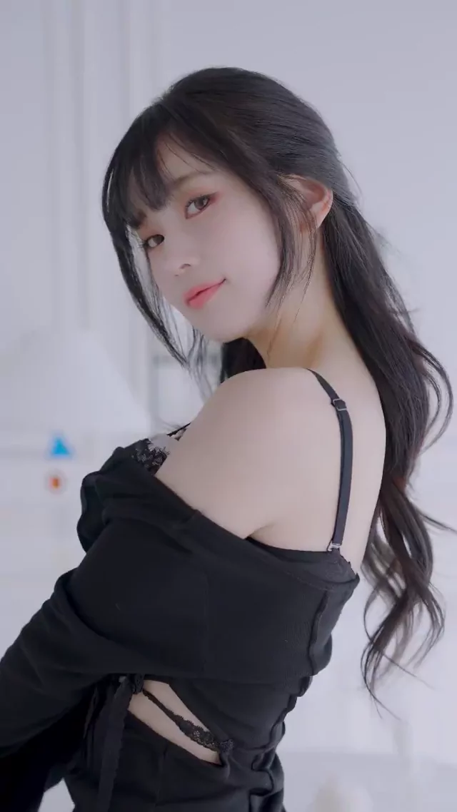 @dpix_corp 巨乳 個人撮影 話題 裏アカ動画 @dpix_corp の投稿動画 シーン6