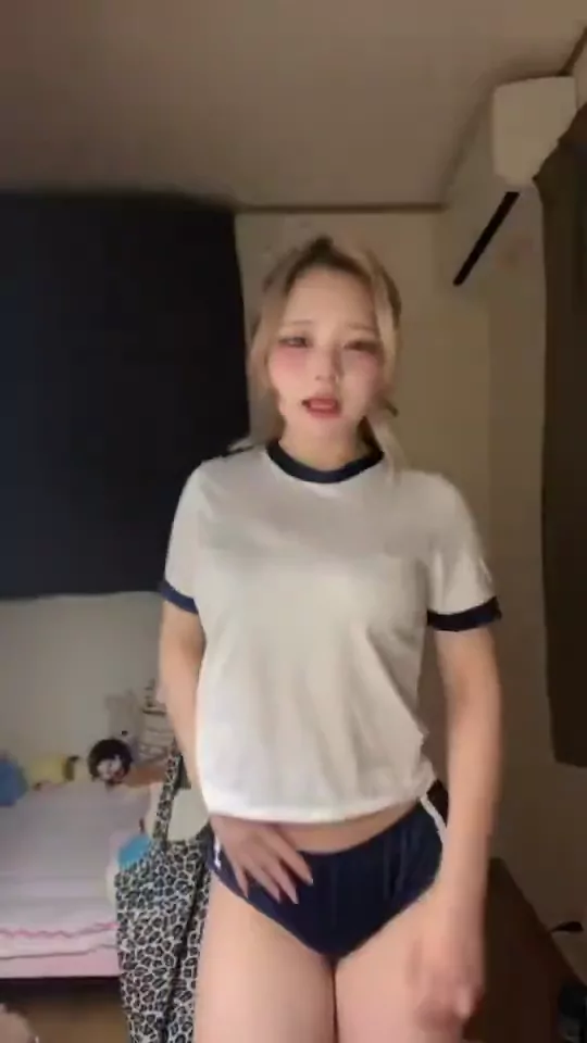 @satoru_beauty スレンダー フェラ 話題 Twitterエロ動画 @satoru_beauty の投稿動画 シーン2
