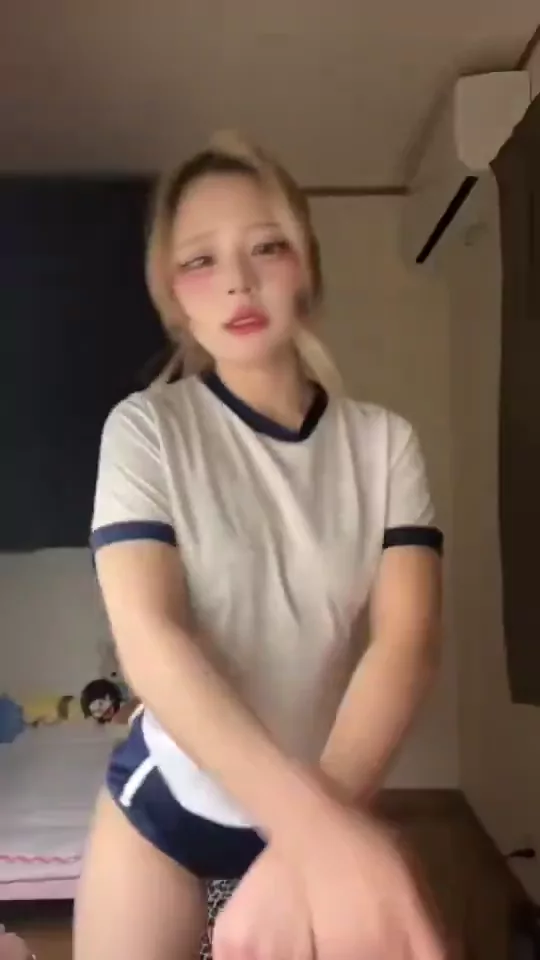 @satoru_beauty スレンダー フェラ 話題 Twitterエロ動画 @satoru_beauty の投稿動画 シーン5