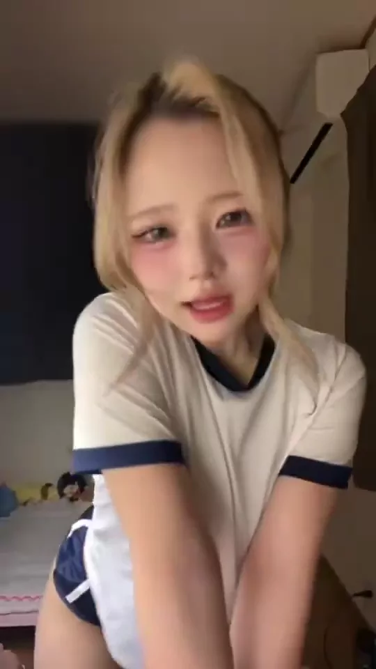 @satoru_beauty スレンダー フェラ 話題 Twitterエロ動画 @satoru_beauty の投稿動画 シーン10