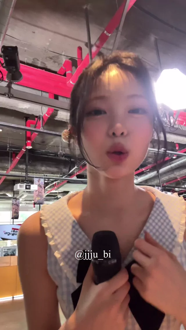 @jjju_bi 美少女 露出 必見 X動画 @jjju_bi の投稿動画 シーン4