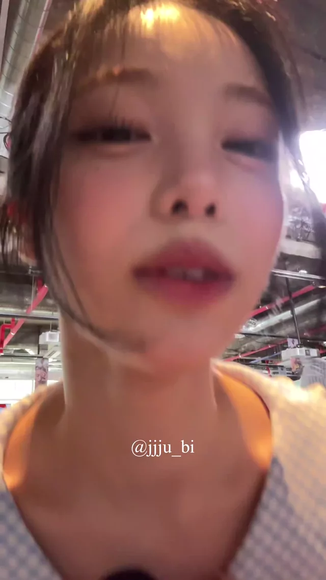 @jjju_bi 美少女 露出 必見 X動画 @jjju_bi の投稿動画 シーン6