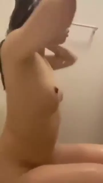@I8ujd パイパン フェラ 必見 裏アカ動画 女子会 泊まり会 みんなノリ良くて最高ですねー笑 ? シーン6