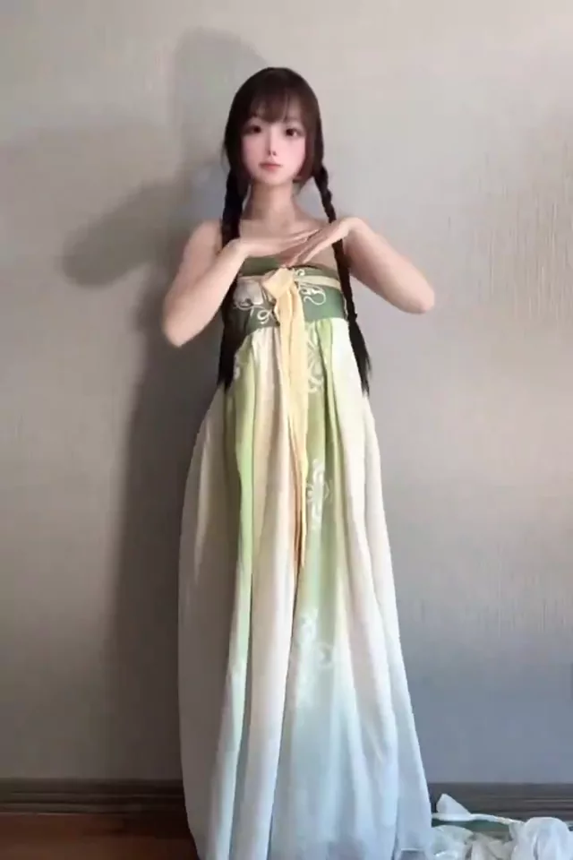 @luol_flj ギャル 露出 高画質 投稿エロ動画 @luol_flj の投稿動画 シーン4