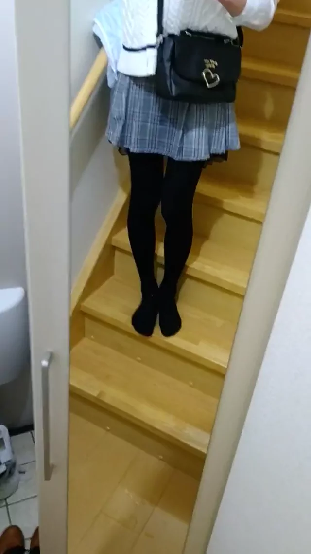 @omoazusa 素人 コスプレ 激シコ 裏アカ動画 @omoazusa の投稿動画 シーン7