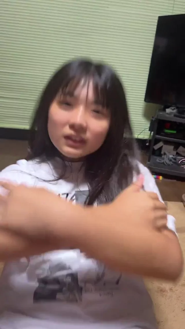@harutan_tan_4 清楚系 露出 リアル X動画 @harutan_tan_4 の投稿動画 シーン5