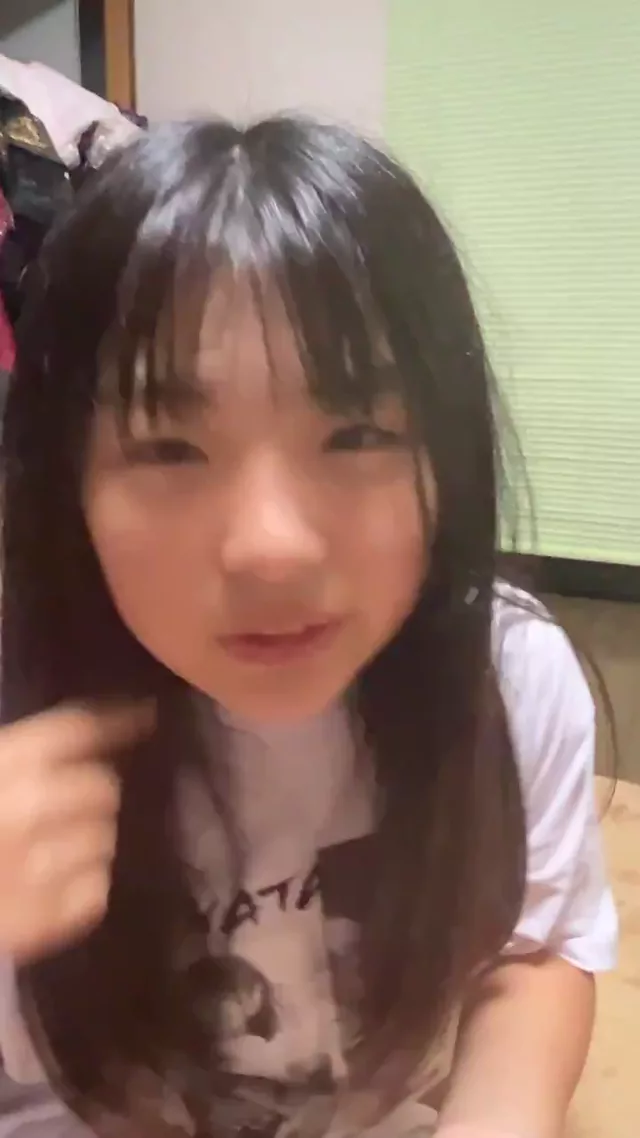 @harutan_tan_4 清楚系 露出 リアル X動画 @harutan_tan_4 の投稿動画 シーン10
