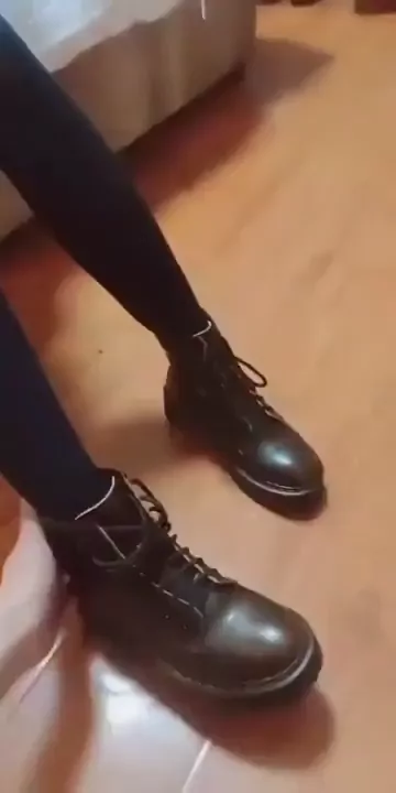 @adoredbeloved 人妻 オナニー 必見 Twitterエロ動画 @adoredbeloved の投稿動画 シーン4