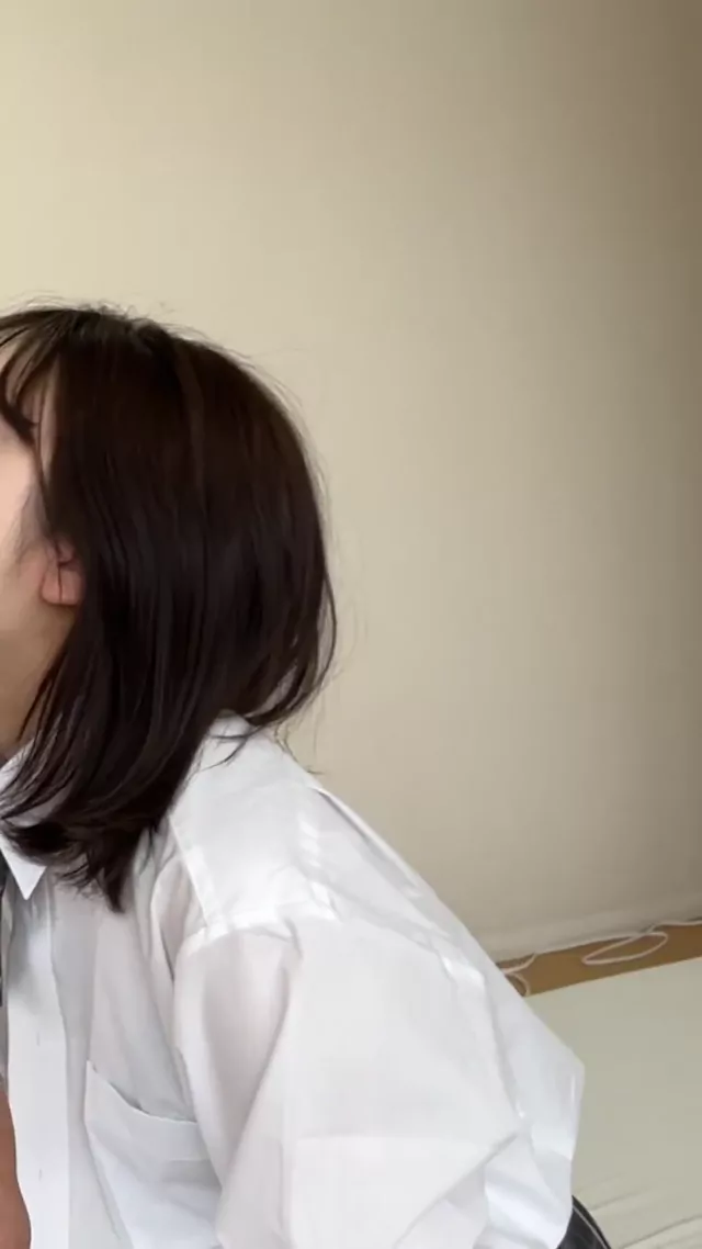 @murinomiyu_jp スレンダー 露出 必見 投稿エロ動画 @murinomiyu_jp の投稿動画 シーン8