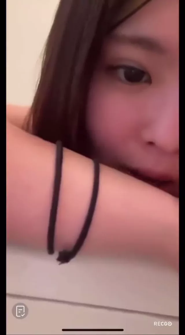 @liveotakara 美人OL 露出 高画質 Twitterエロ動画 @liveotakara の投稿動画 シーン3