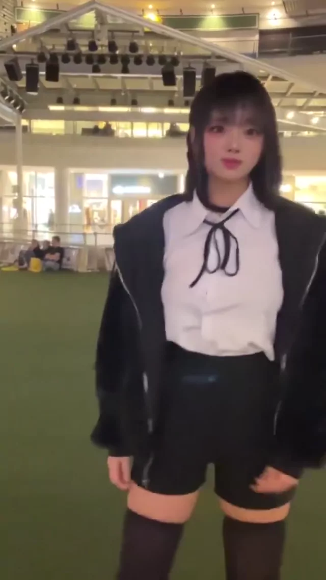 @pz4bxx 美人OL コスプレ 神回 投稿エロ動画 @pz4bxx の投稿動画 シーン6