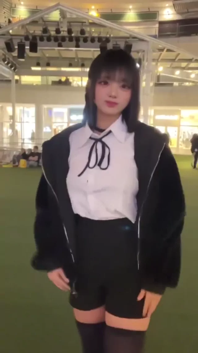 @pz4bxx 美人OL コスプレ 神回 投稿エロ動画 @pz4bxx の投稿動画 シーン7