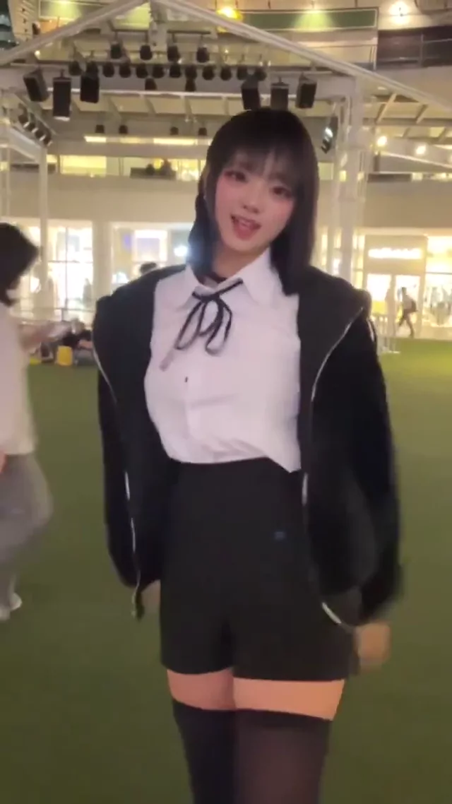 @pz4bxx 美人OL コスプレ 神回 投稿エロ動画 @pz4bxx の投稿動画 シーン10