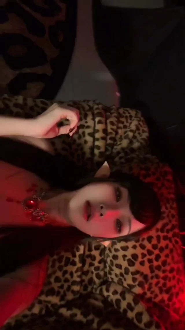 美人OL 騎乗位 高画質 投稿エロ動画 美人OL 騎乗位 高画質 投稿エロ動画 シーン1
